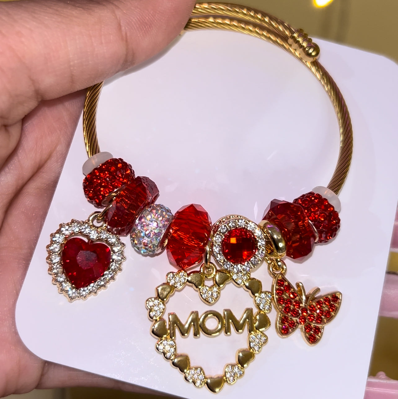 red mom’s charm bracelet❤️